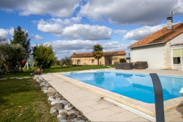 giteserenite8 Gîte de charme en Dordogne, proche de Périgueux. avec piscine